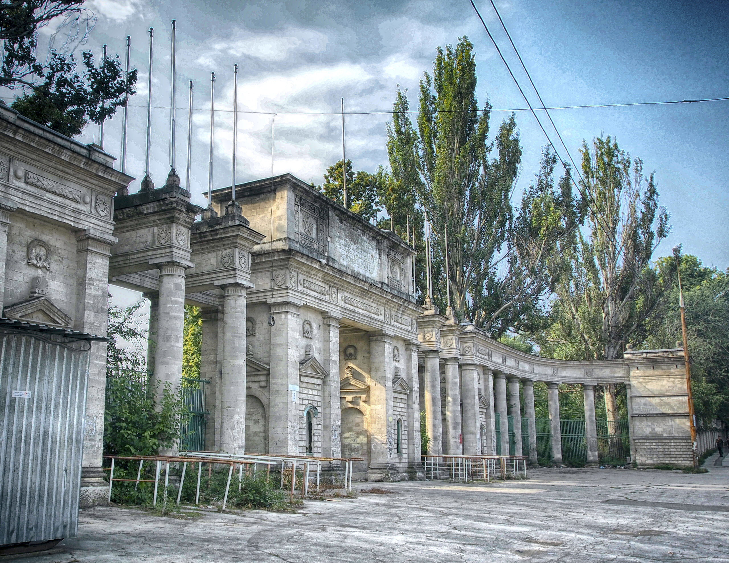 Guvernul a decis instituirea Comisiei de Cercetare Prealabilă pentru declararea utilității publice a lucrărilor de construcție a noului sediu al Ambasadei SUA